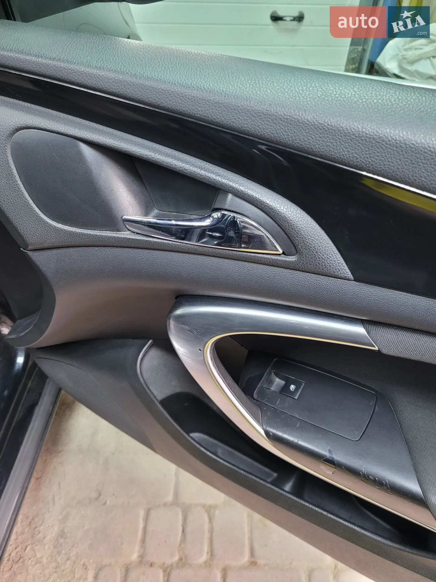 2010 Opel Insignia - мініатюра 3
