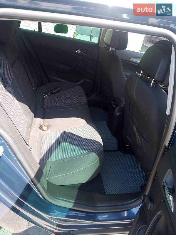 Універсал Opel Insignia 2011 в Дубні