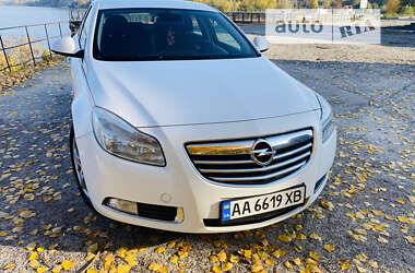 Лифтбек Opel Insignia 2010 в Ржищеве