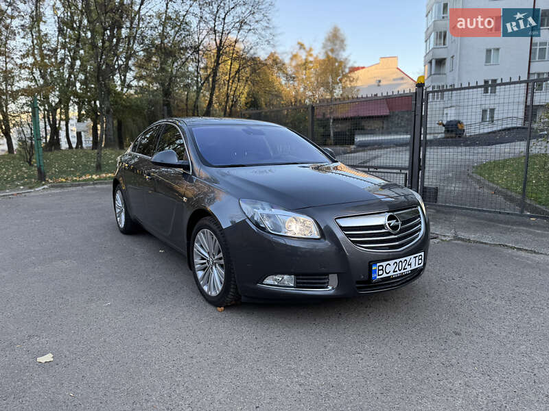 Седан Opel Insignia 2012 в Львове фото 2 Седан Opel Insignia 2012 в Львове