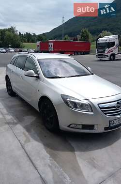 Універсал Opel Insignia 2010 в Іршаві