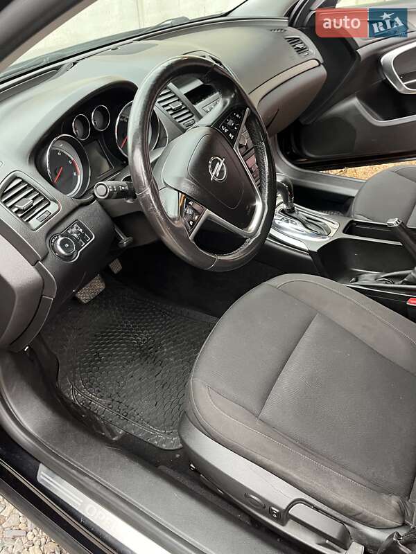 Універсал Opel Insignia 2012 в Черкасах