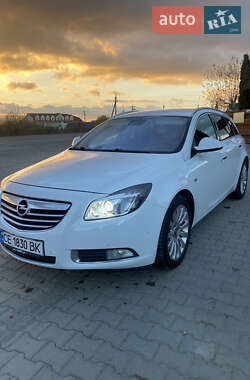 Универсал Opel Insignia 2010 в Хотине