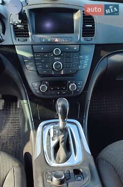 Універсал Opel Insignia 2010 в Києві