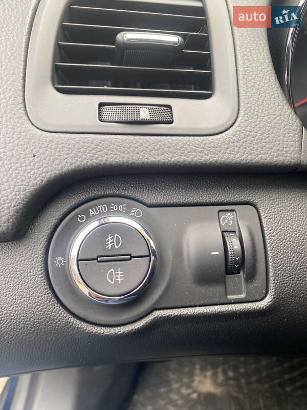 Універсал Opel Insignia 2011 в Львові фото 7 Універсал Opel Insignia 2011 в Львові