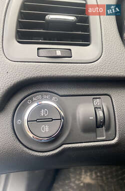 Универсал Opel Insignia 2011 в 