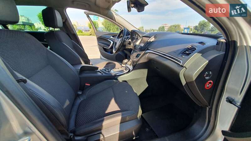 Универсал Opel Insignia 2013 в Киеве