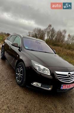 Універсал Opel Insignia 2010 в Чернігові