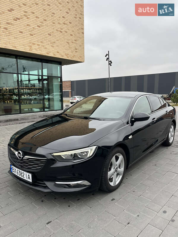 Седан Opel Insignia 2018 в Хмельницькому