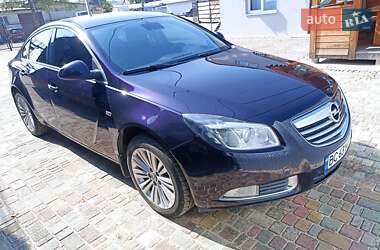 Седан Opel Insignia 2012 в Дрогобыче