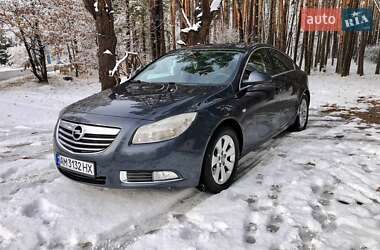 Седан Opel Insignia 2011 в Малине