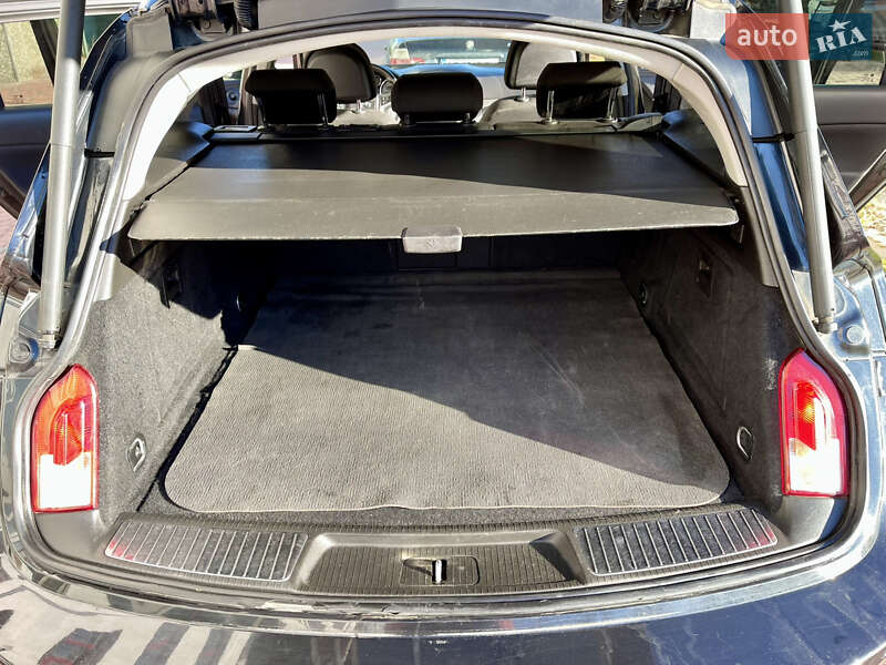 Універсал Opel Insignia 2010 в Івано-Франківську
