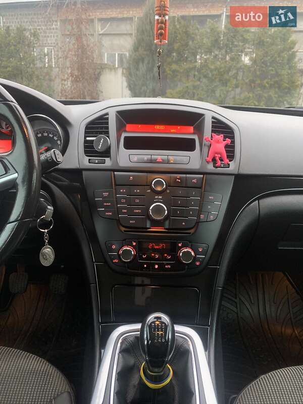 Універсал Opel Insignia 2010 в Стрию