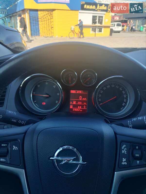 Універсал Opel Insignia 2012 в Золотоноші