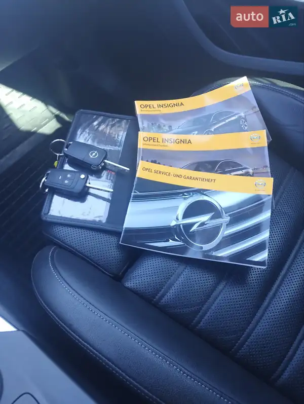 Універсал Opel Insignia 2012 в Золотоноші документ