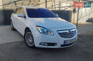 Универсал Opel Insignia 2013 в Первомайске