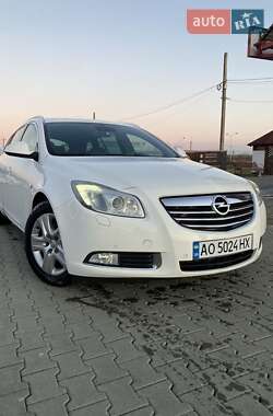 Універсал Opel Insignia 2012 в Виноградові