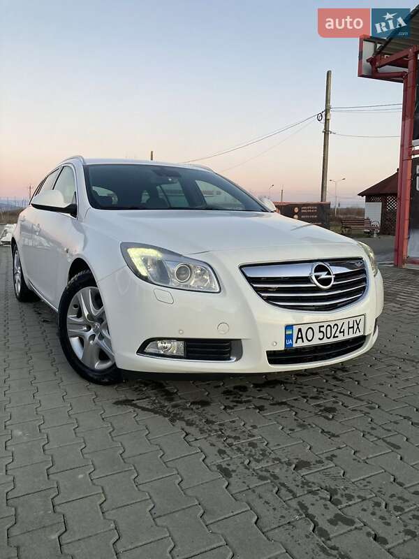 Opel Insignia 2012