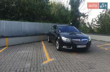 Ліфтбек Opel Insignia 2012 в Вишневому