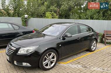 Ліфтбек Opel Insignia 2012 в Вишневому