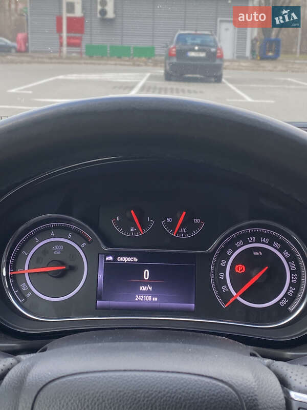 Універсал Opel Insignia 2014 в Києві