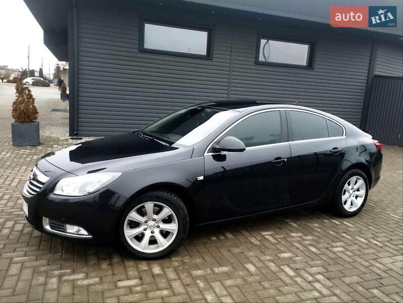 Ліфтбек Opel Insignia 2013 в Сарнах