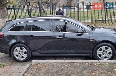 Универсал Opel Insignia 2014 в Киеве