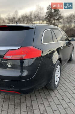 Універсал Opel Insignia 2010 в Львові