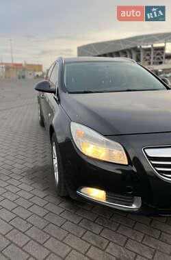 Універсал Opel Insignia 2010 в Львові