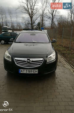 Универсал Opel Insignia 2010 в 