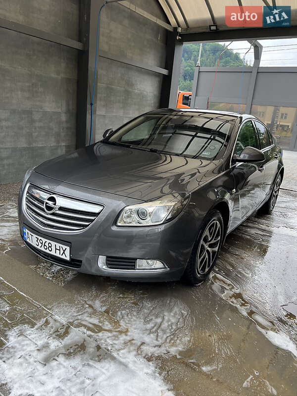 Седан Opel Insignia 2008 в Яремче