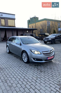 Універсал Opel Insignia 2015 в Рівному