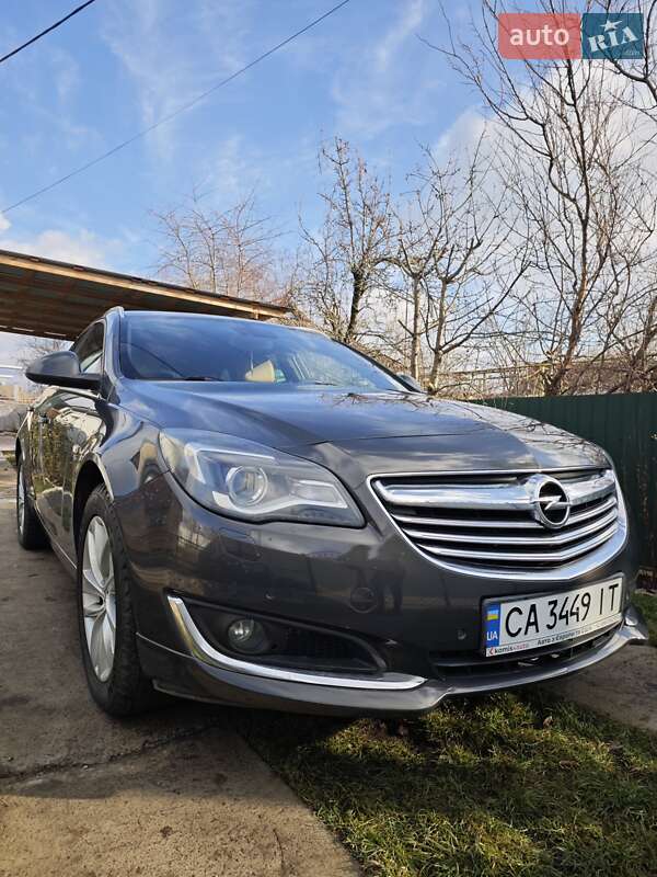 Универсал Opel Insignia 2014 в 