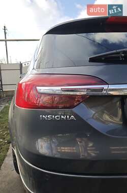 Универсал Opel Insignia 2014 в 