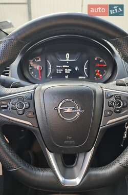 Универсал Opel Insignia 2014 в 