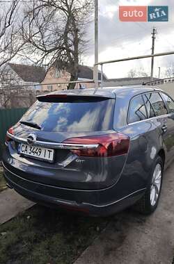 Универсал Opel Insignia 2014 в 