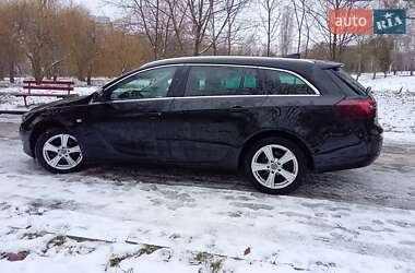 Универсал Opel Insignia 2017 в 