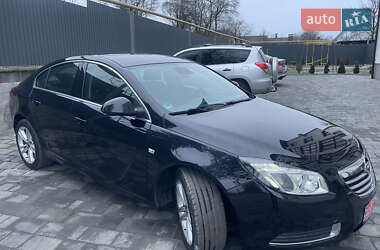 Седан Opel Insignia 2009 в Острозі