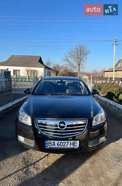 Седан Opel Insignia 2013 в Гайвороні