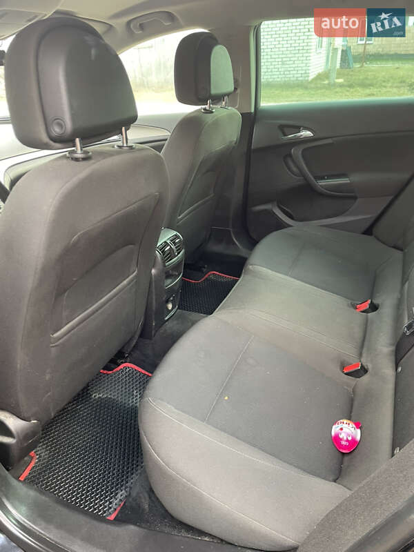 Универсал Opel Insignia 2010 в Камне-Каширском