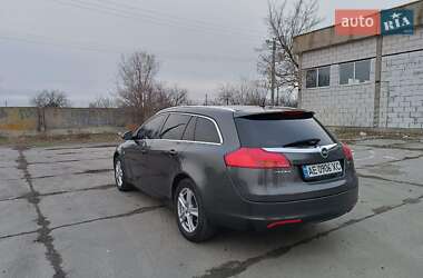Универсал Opel Insignia 2011 в 