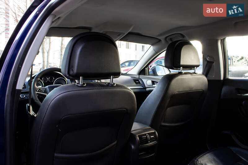 Универсал Opel Insignia 2011 в Львове