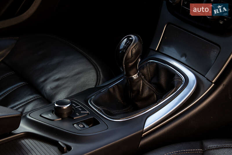 Универсал Opel Insignia 2011 в Львове