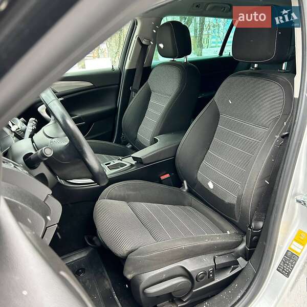 Универсал Opel Insignia 2015 в Сумах