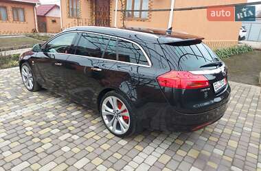 Универсал Opel Insignia 2011 в 