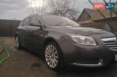 Універсал Opel Insignia 2011 в Сумах