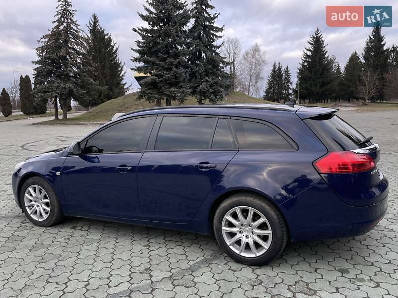 Универсал Opel Insignia 2013 в Дубно