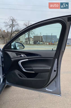 Седан Opel Insignia 2009 в 