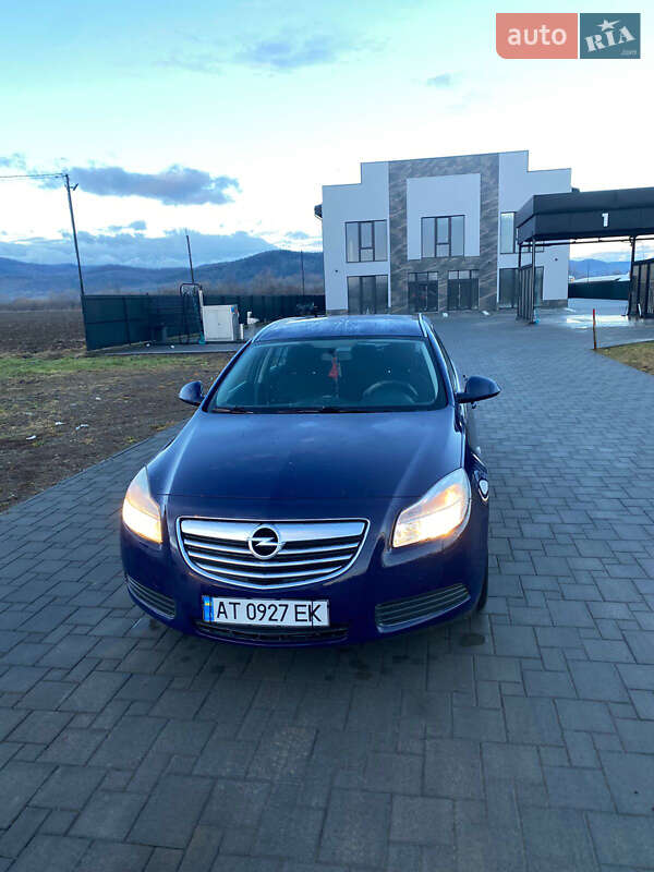 Универсал Opel Insignia 2010 в Перегинском