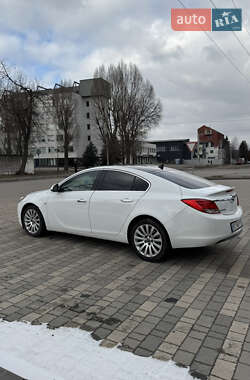 Ліфтбек Opel Insignia 2011 в Львові